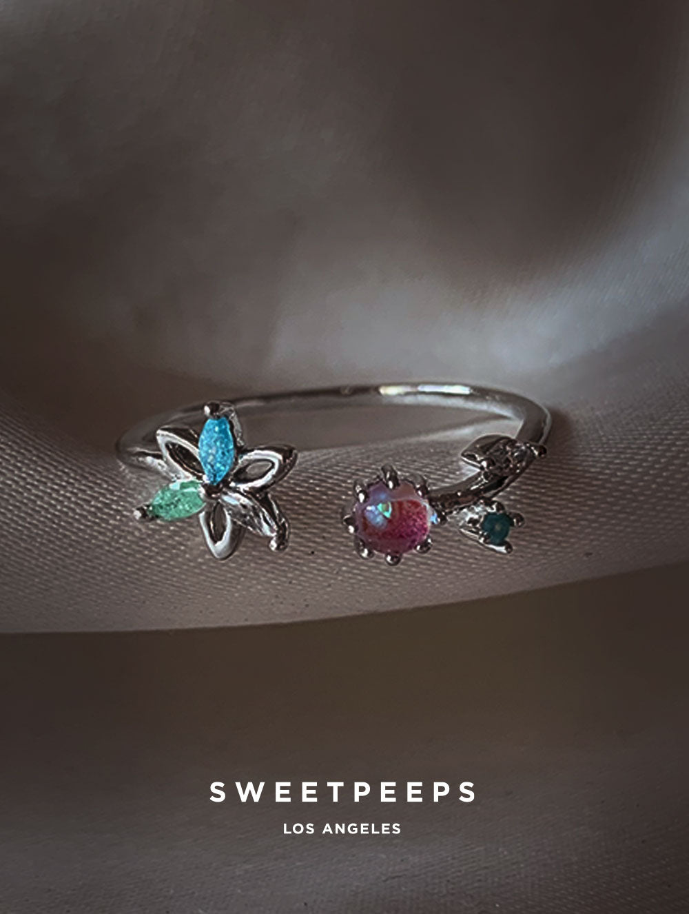 Lilith Teals Petal Ring - Silver