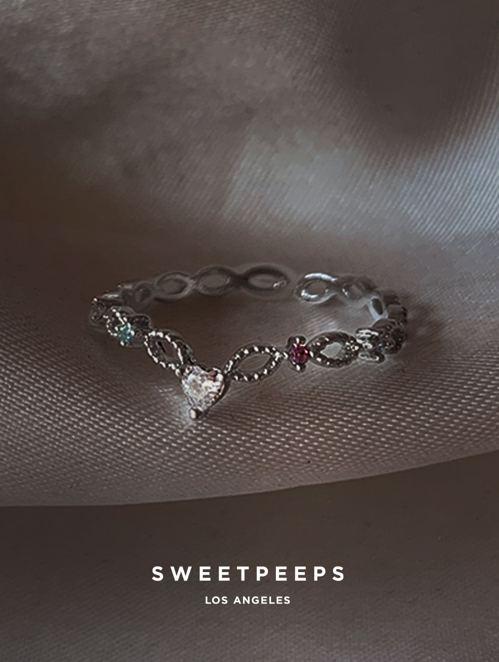 Noella Heart Throne Ring - Silver