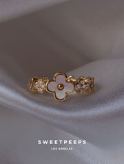 Lily Pearl Clover Ring