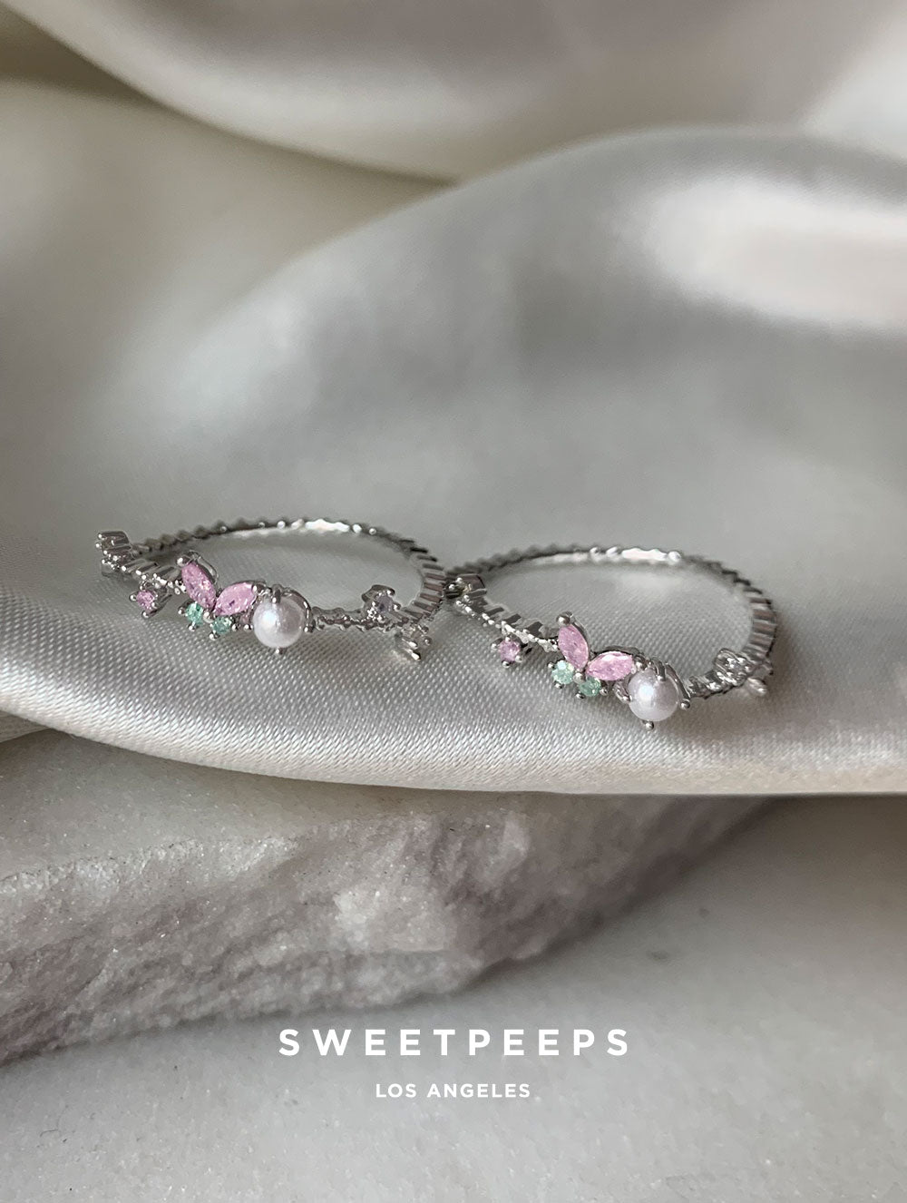 Pearly Butterfly Ring - Silver