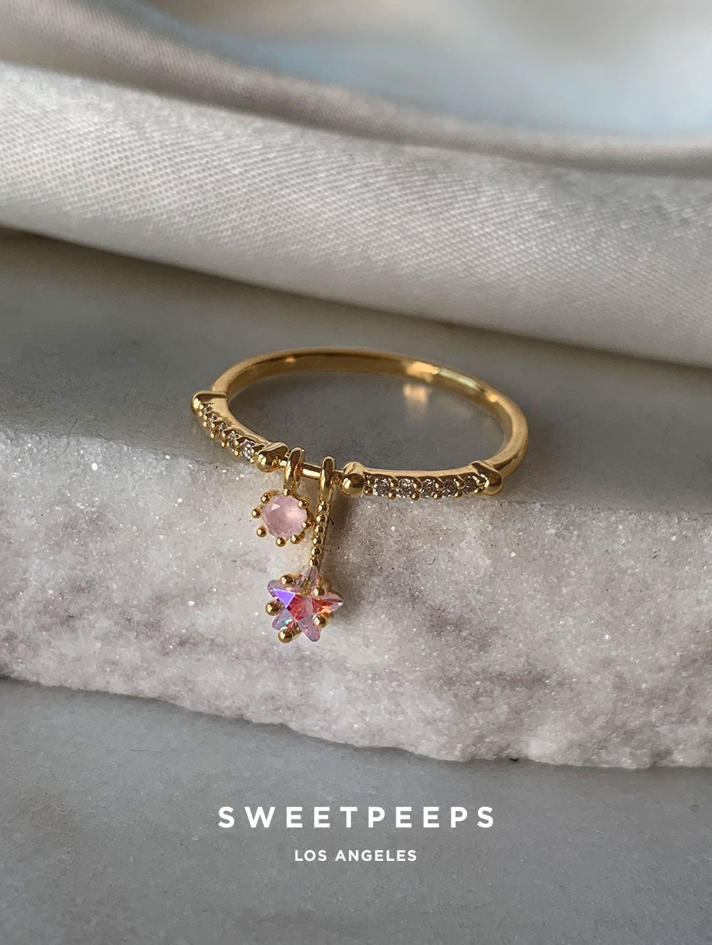 Star Charm That Dangles Ring