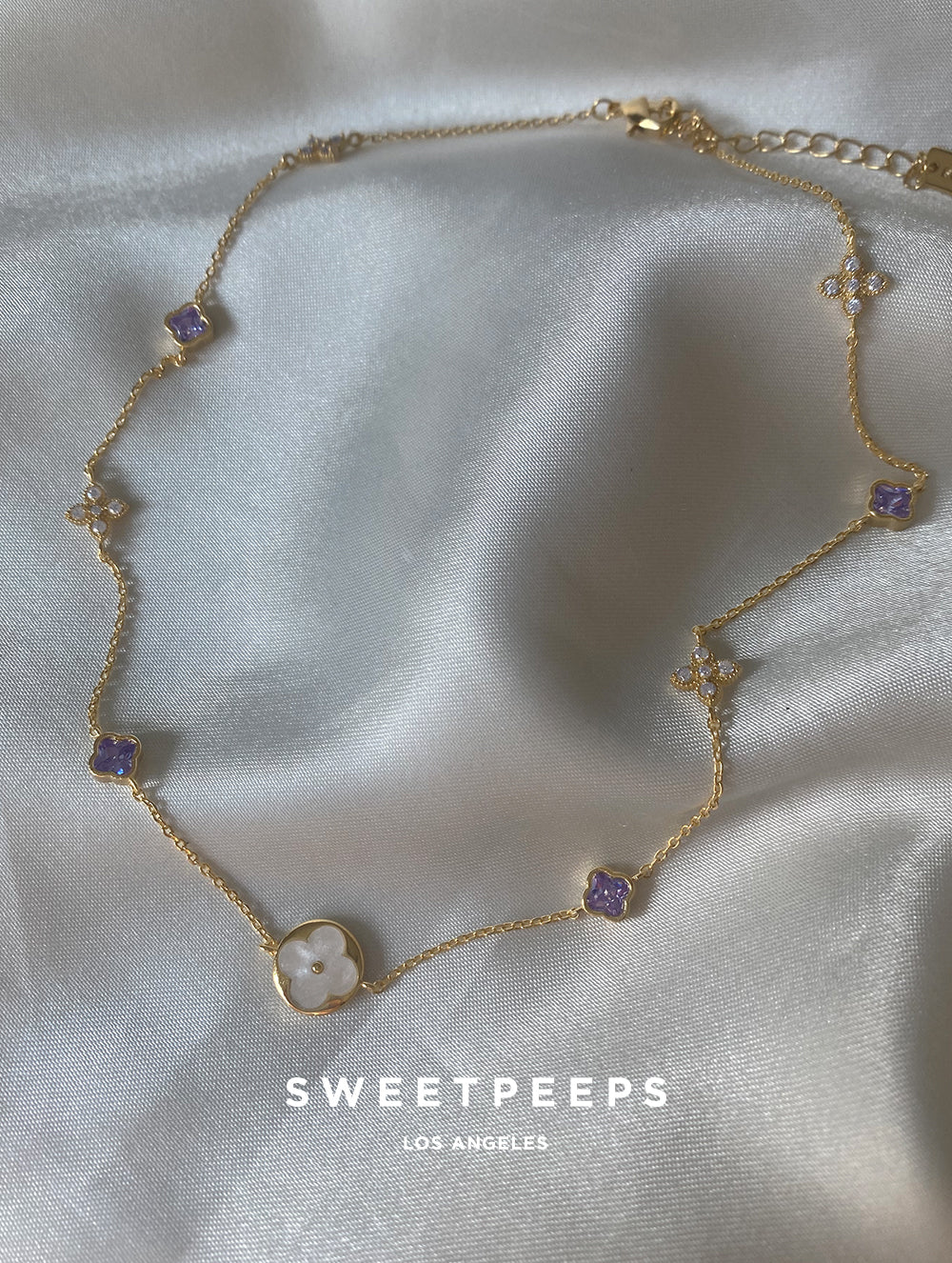 Pearl Clover Choker