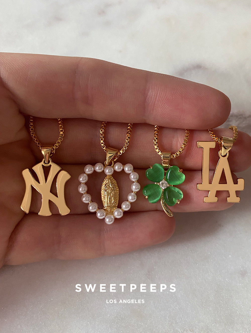 New York Pendant Box Chain Necklace