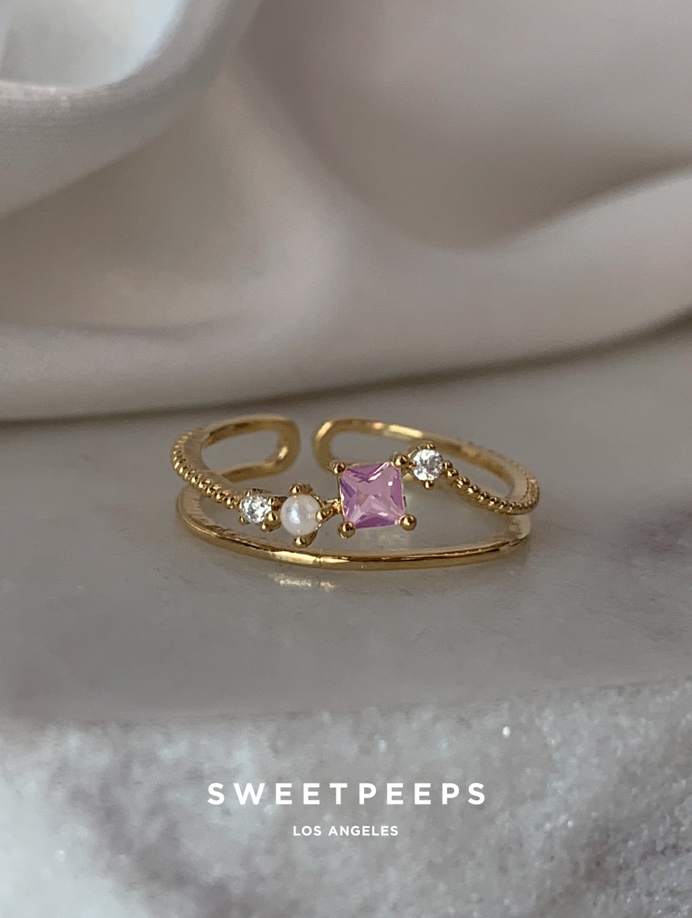 Sitting Pretty Ring(adjust)