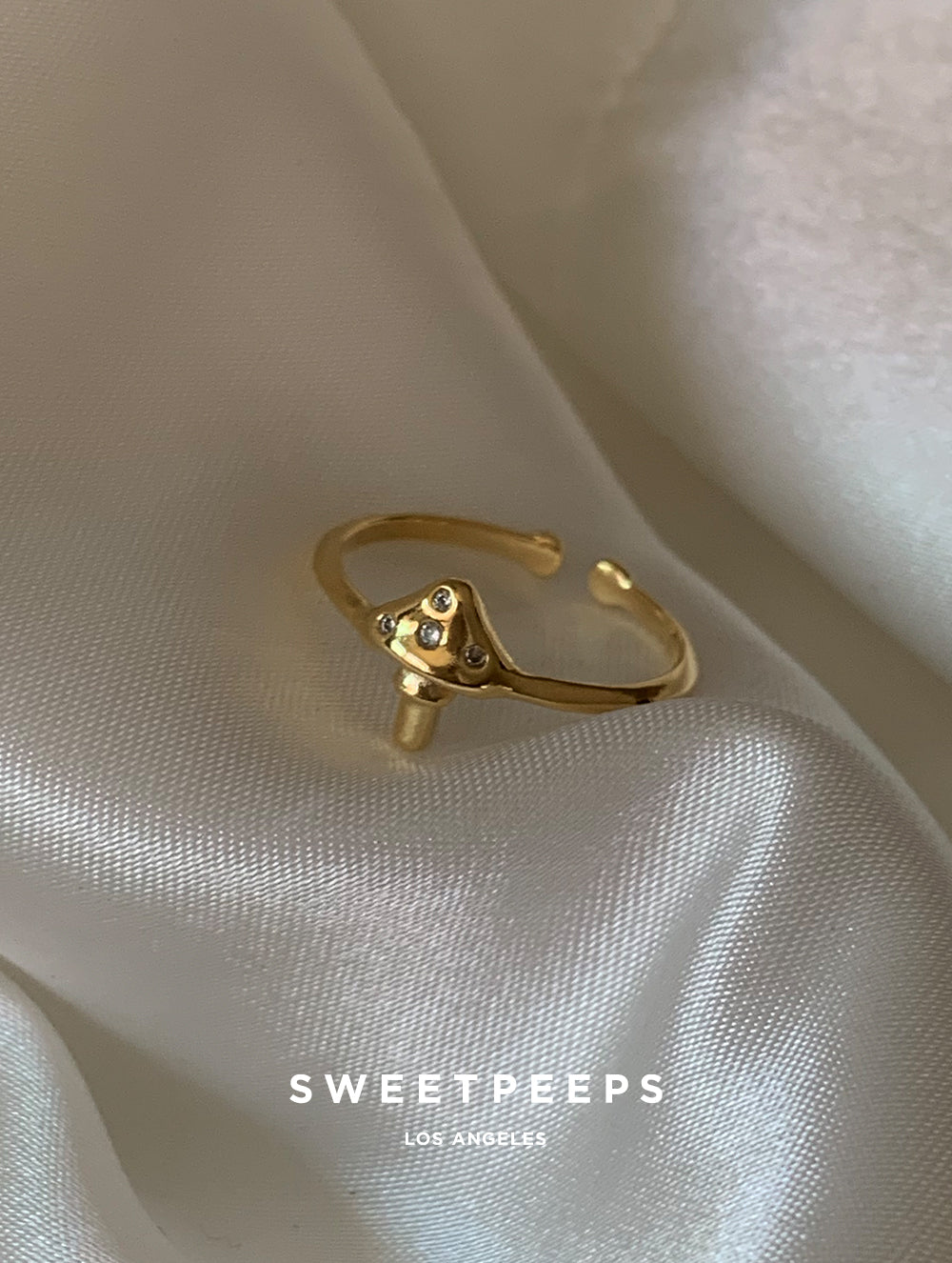Tiny Mushroom Ring
