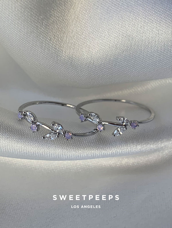 Delicate Single Branch Leaf Ring - Silver