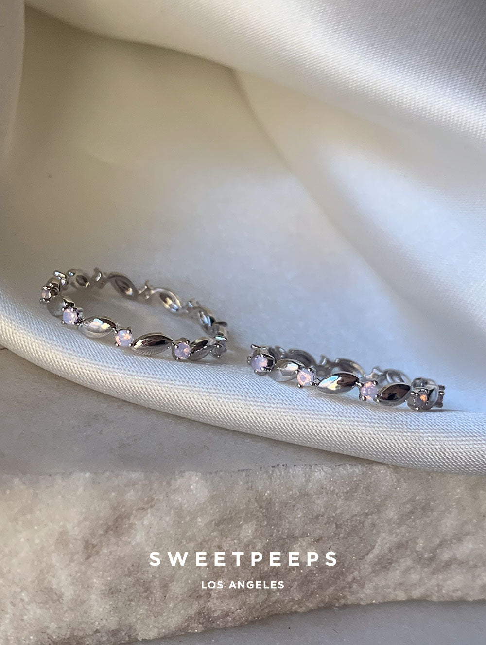 Leaves All Around Ring - Silver