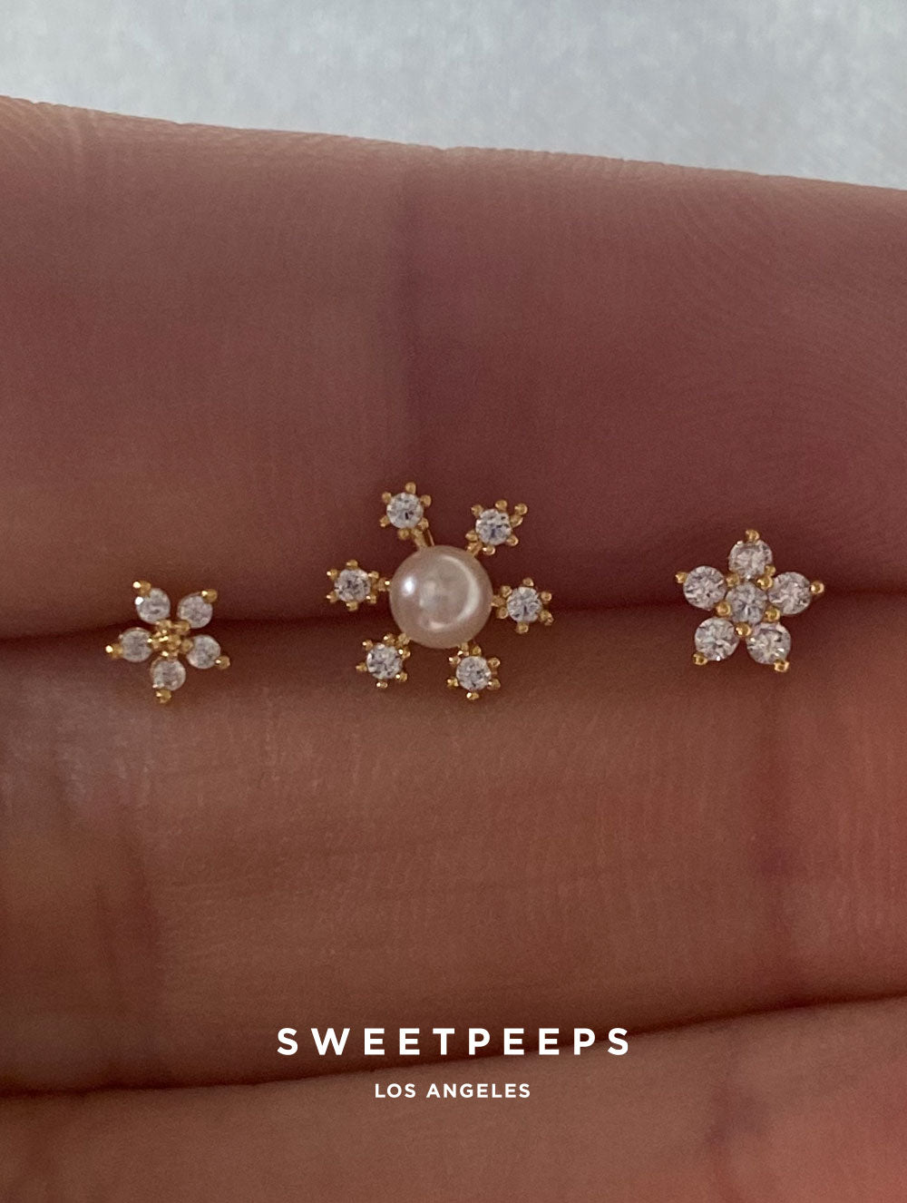 Snowflake Flower Stud Set