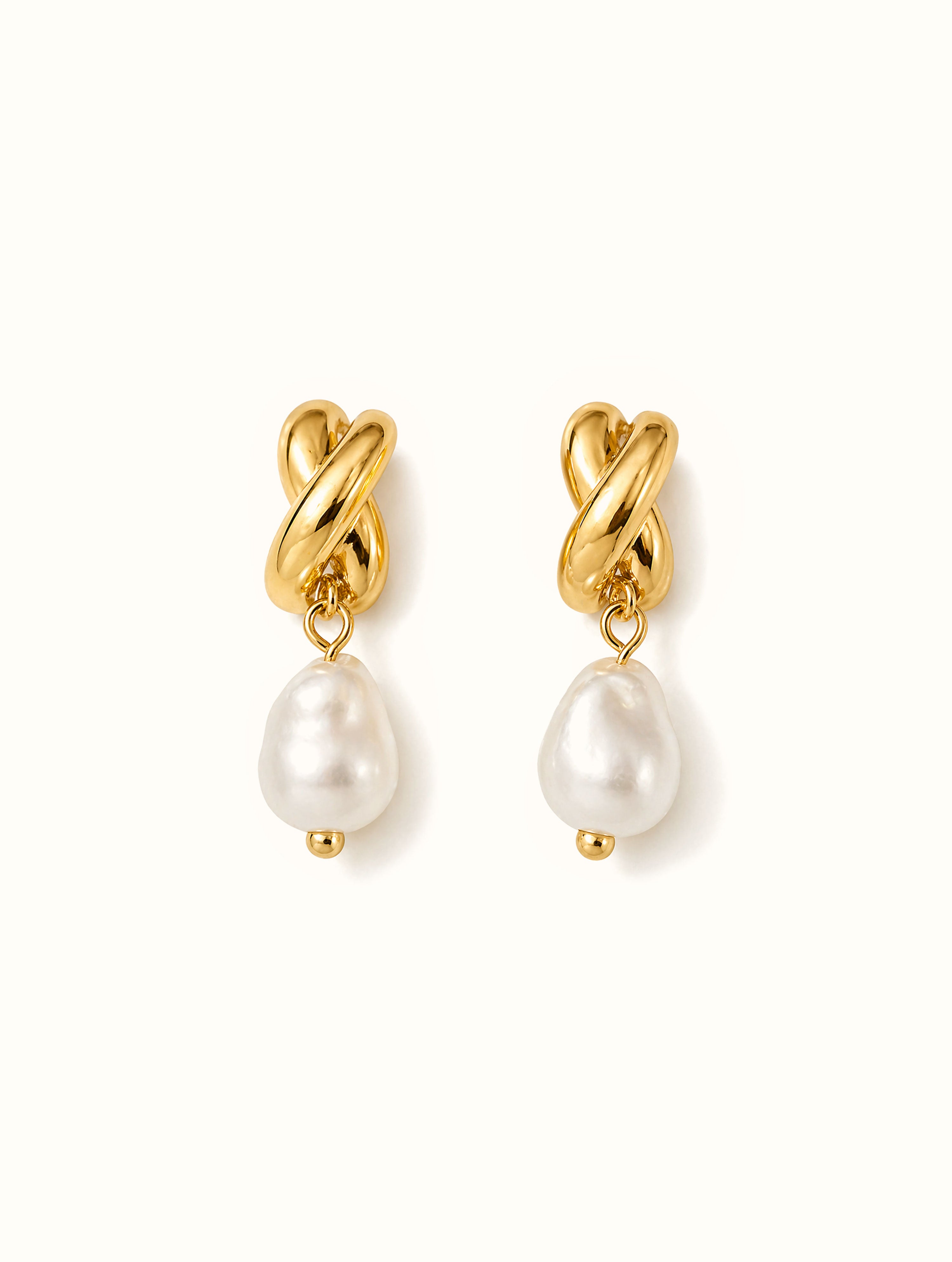 Knotted Pearl Studs