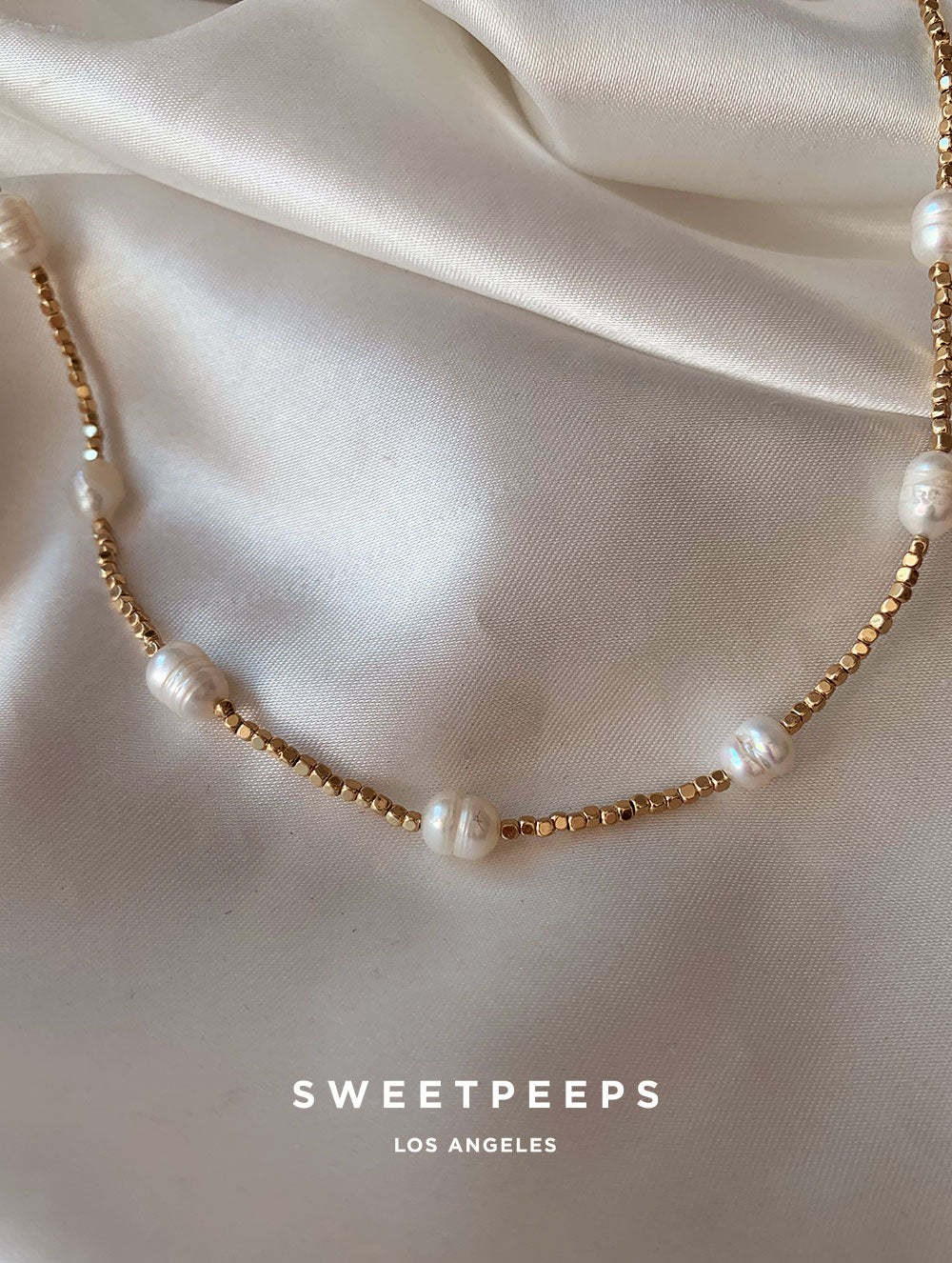 Golden Pearlescent Beaded Necklace