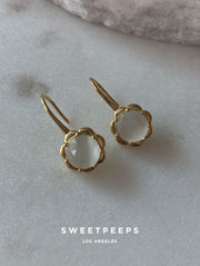 Selune Milky Earrings