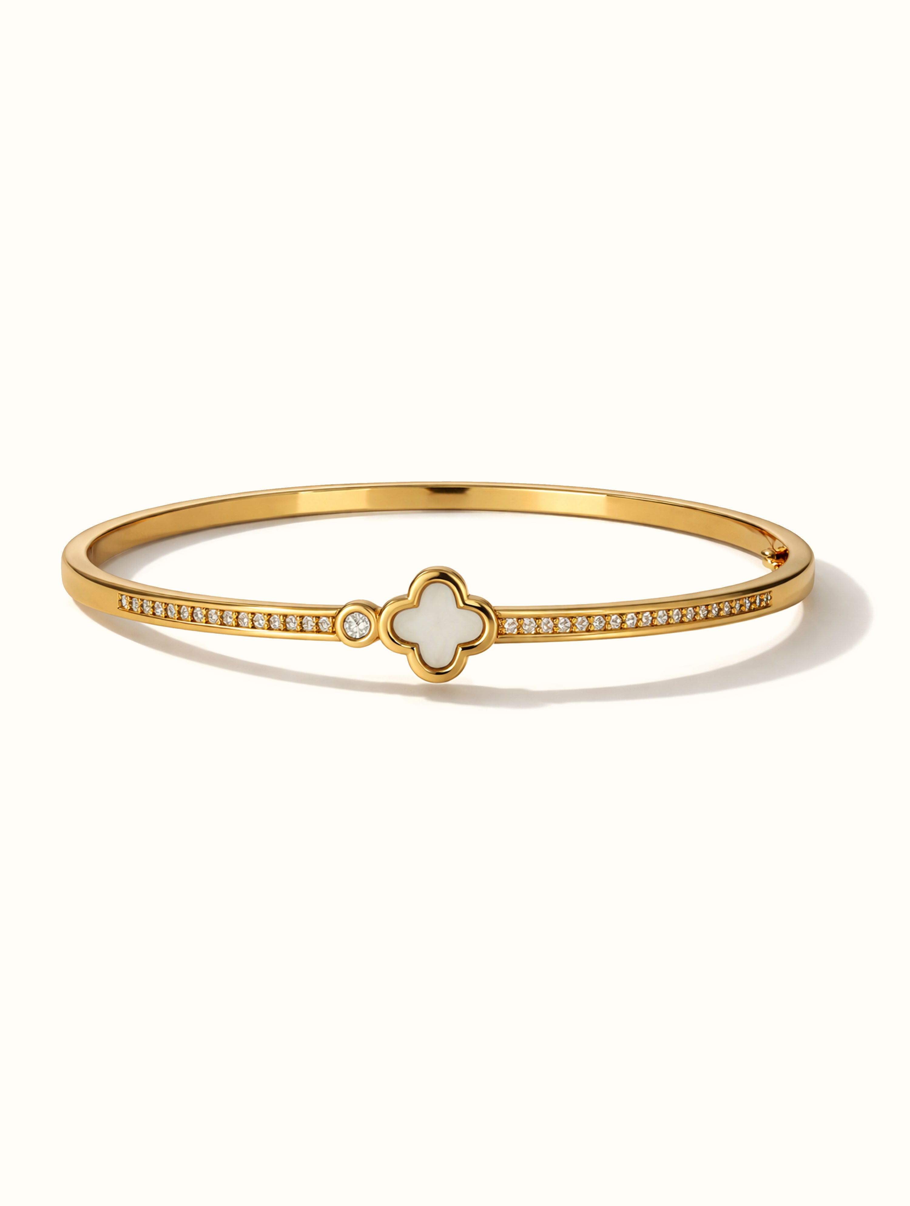 Arlo Pearl Clover Bracelet