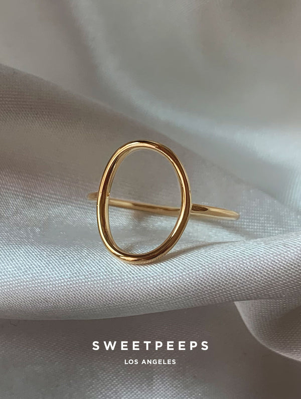 Oval Shapes Ring