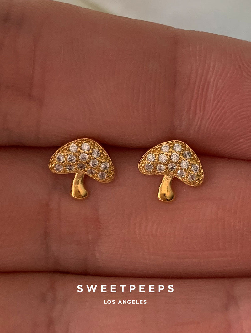 Garden Mushroom Studs