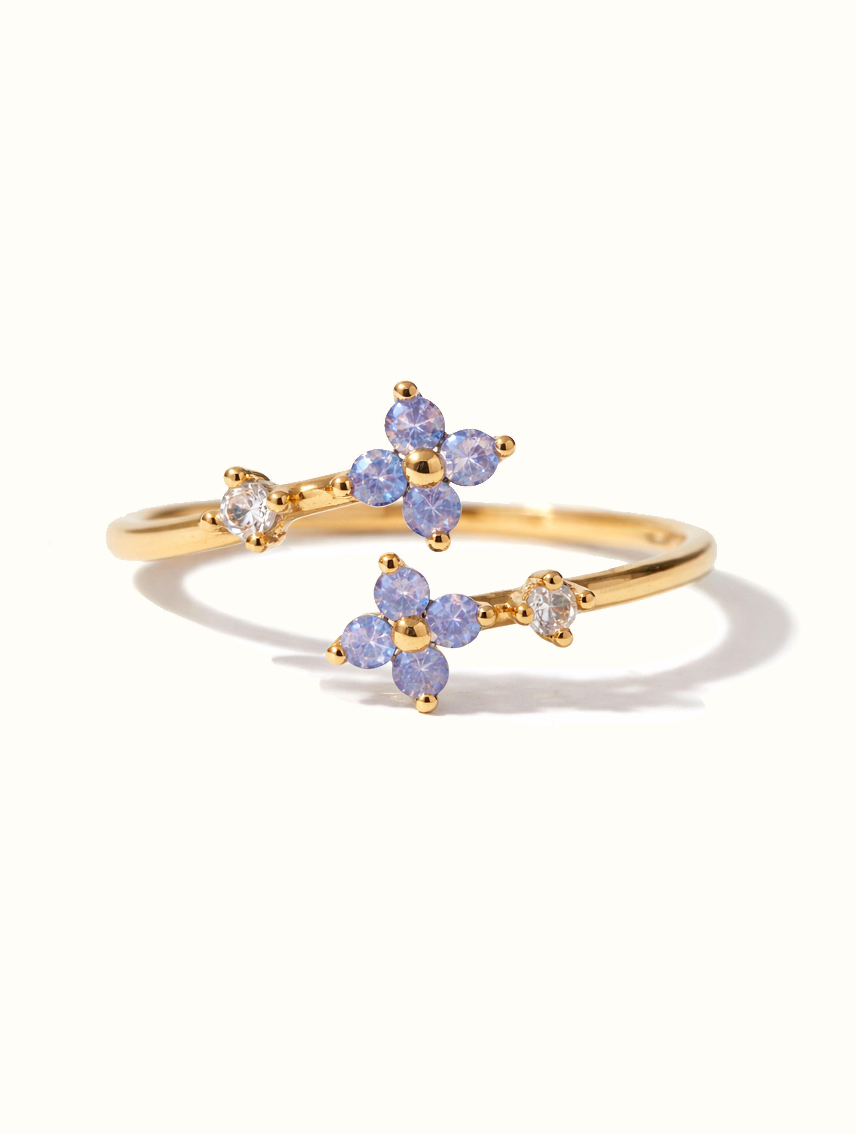Eloraina Twin Clover Ring