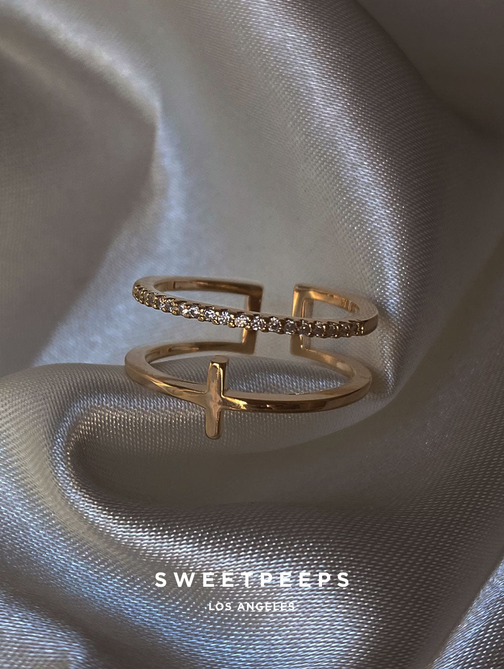 Classic Band Cross Ring