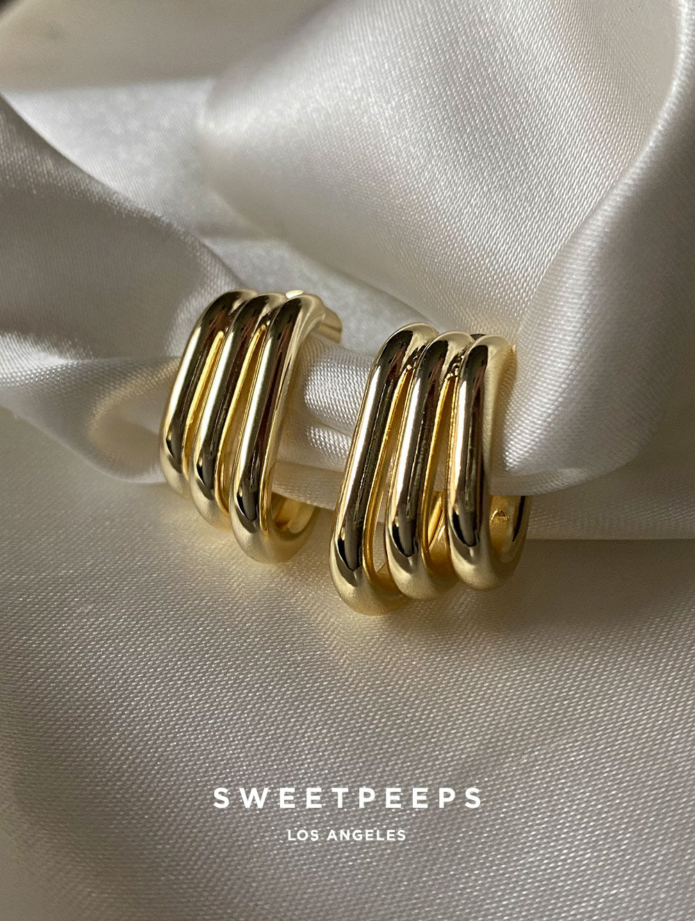 Minimal 3-Hoop Studs