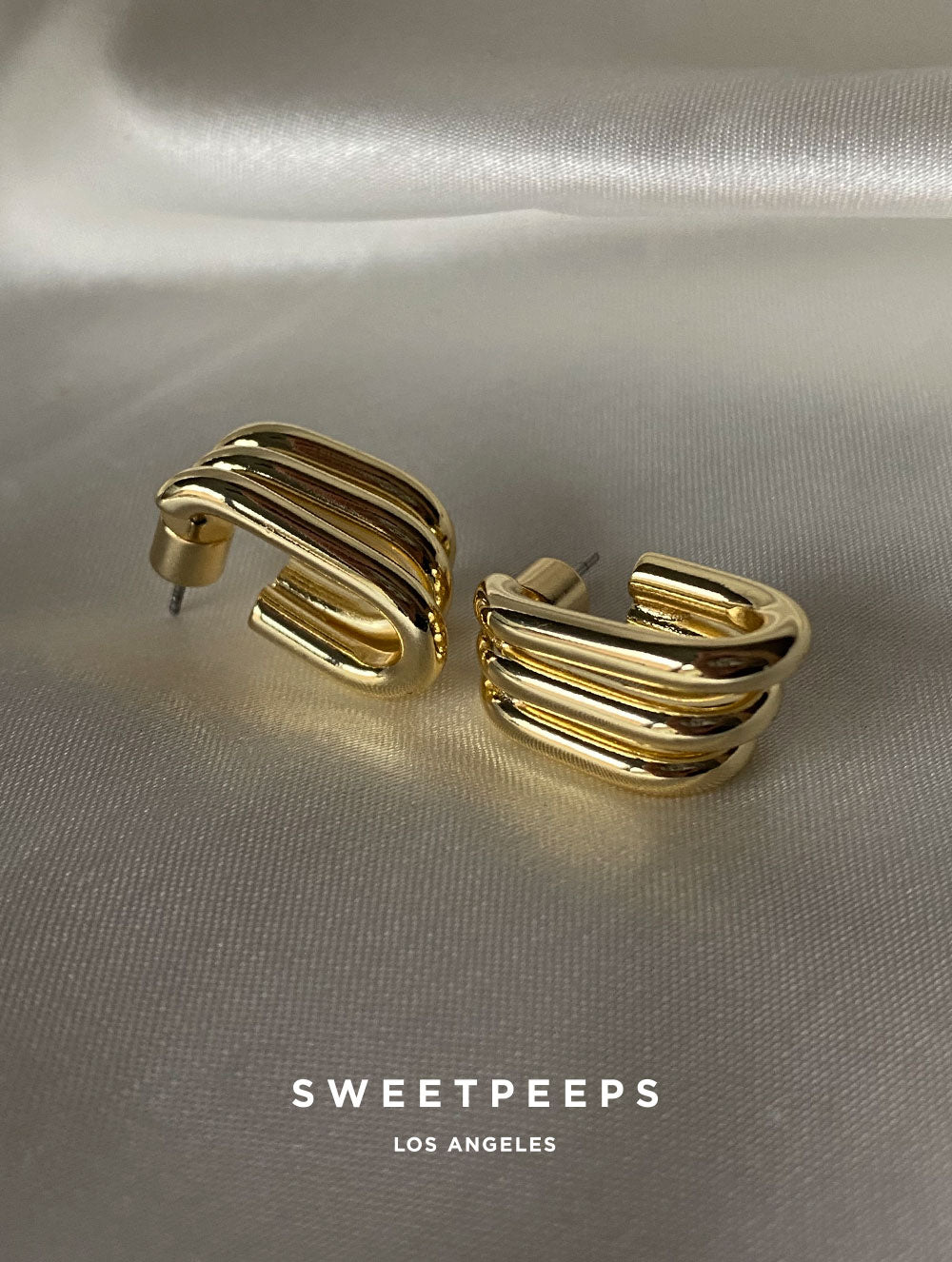 Minimal 3-Hoop Studs