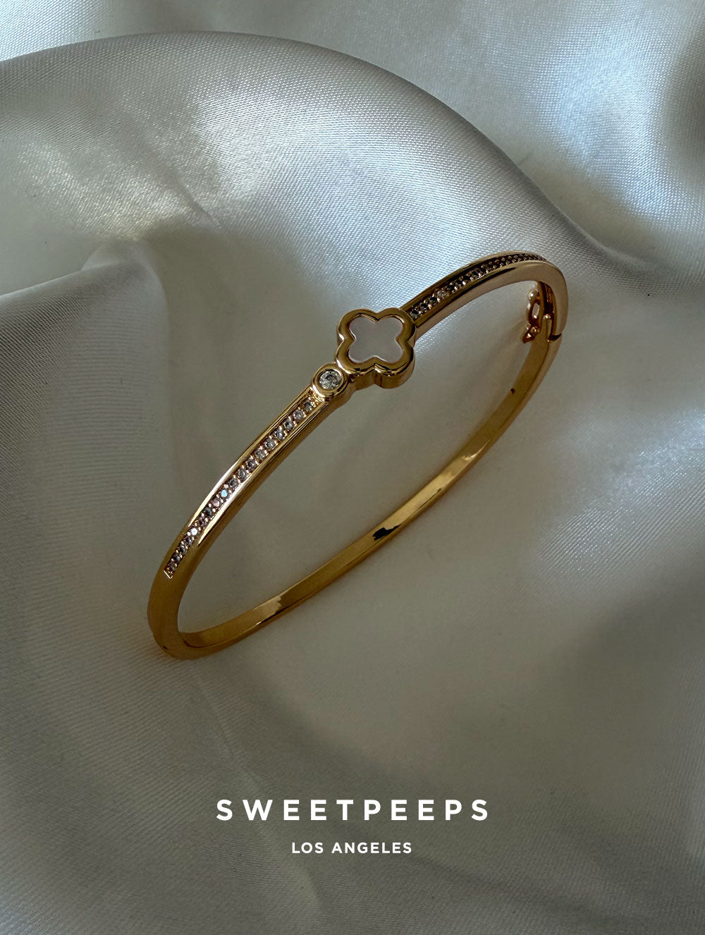 Arlo Pearl Clover Bracelet