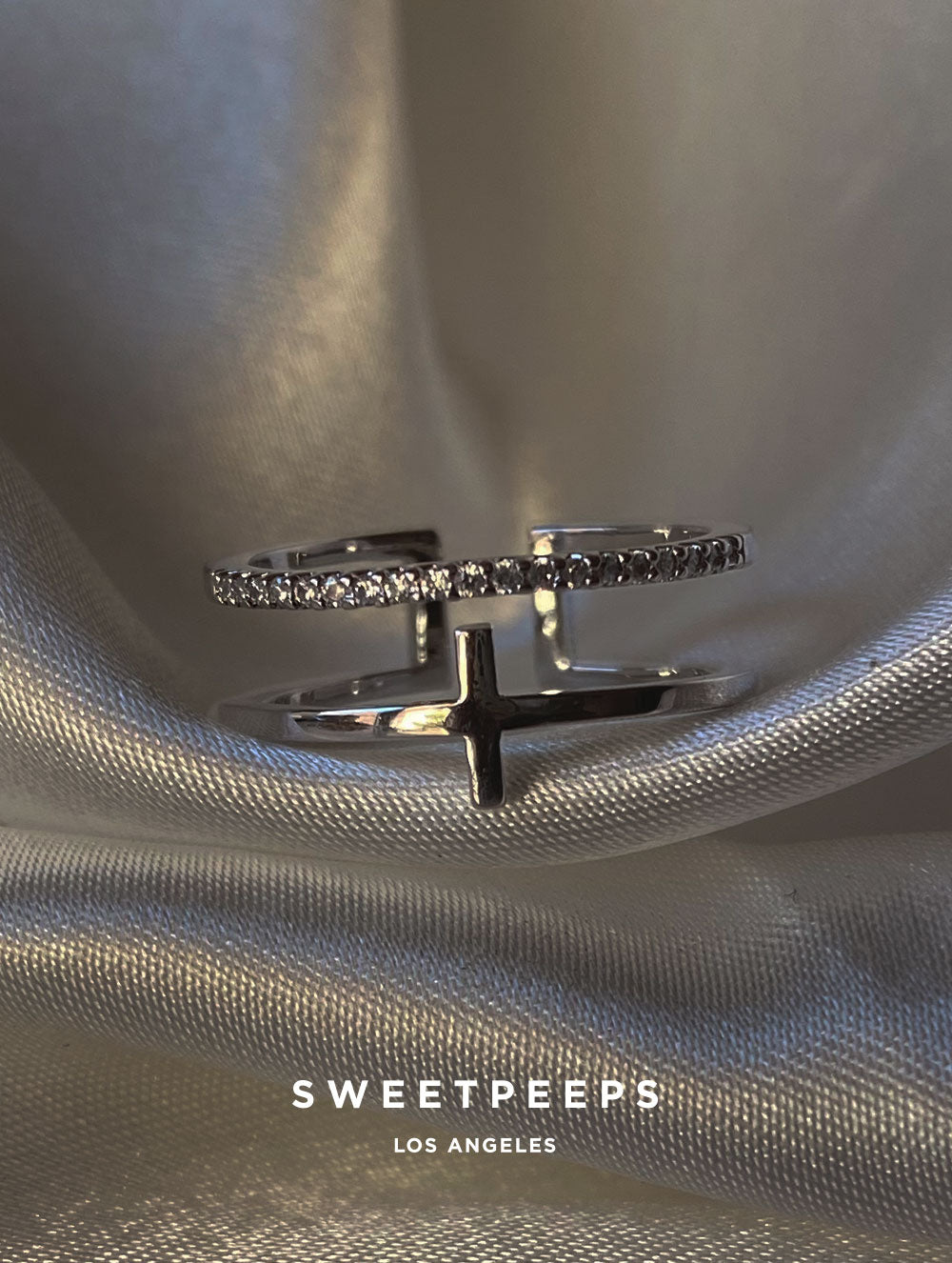Classic Band Cross Ring - Silver