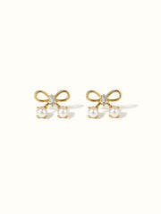 Jollie Tiny Pearl Bow Studs