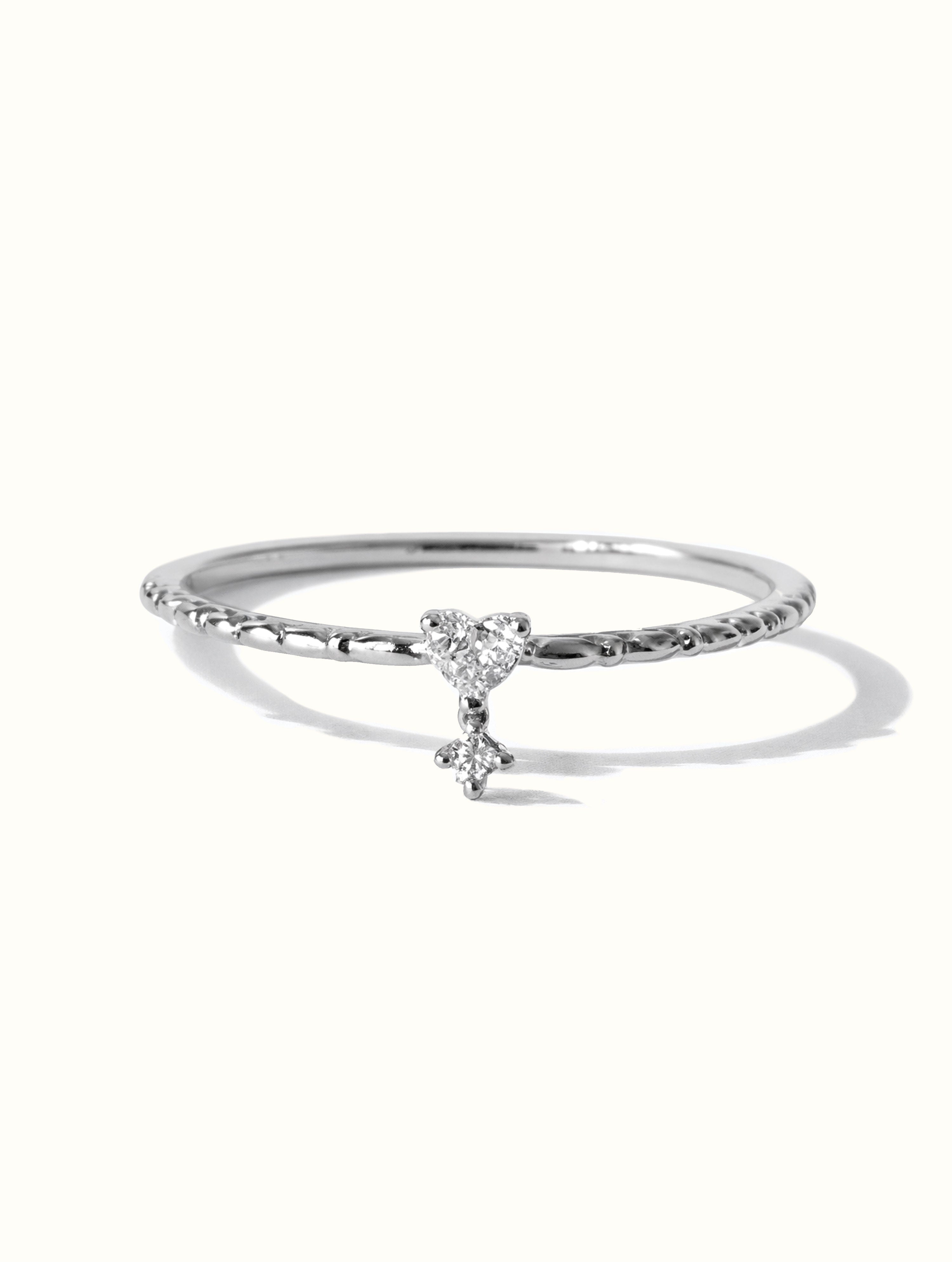 Mariana Delicate Heart Ring - Silver