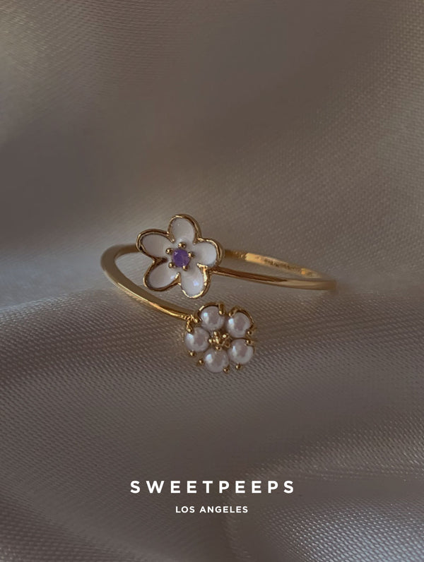 Soleil Pearl Petals Ring