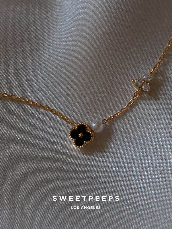 Sloane Tiny Black Clover Necklace