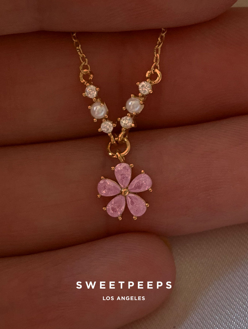 Linnea Pink Petals Necklace