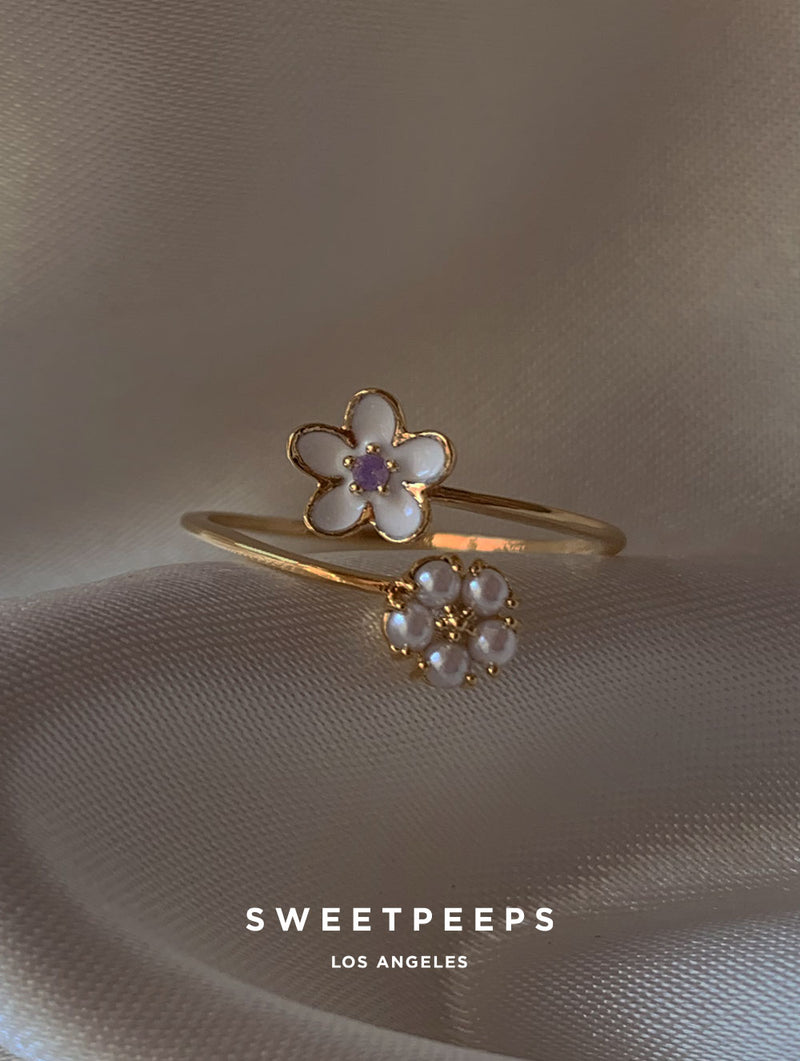 Soleil Pearl Petals Ring