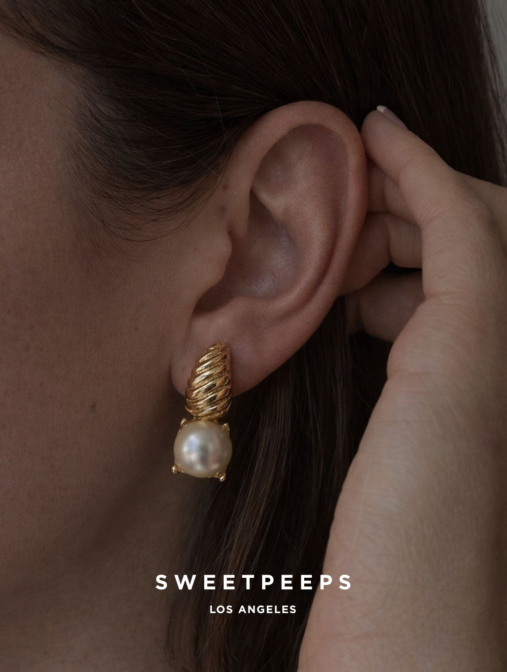 Mireya Croissant Pearl Hoops