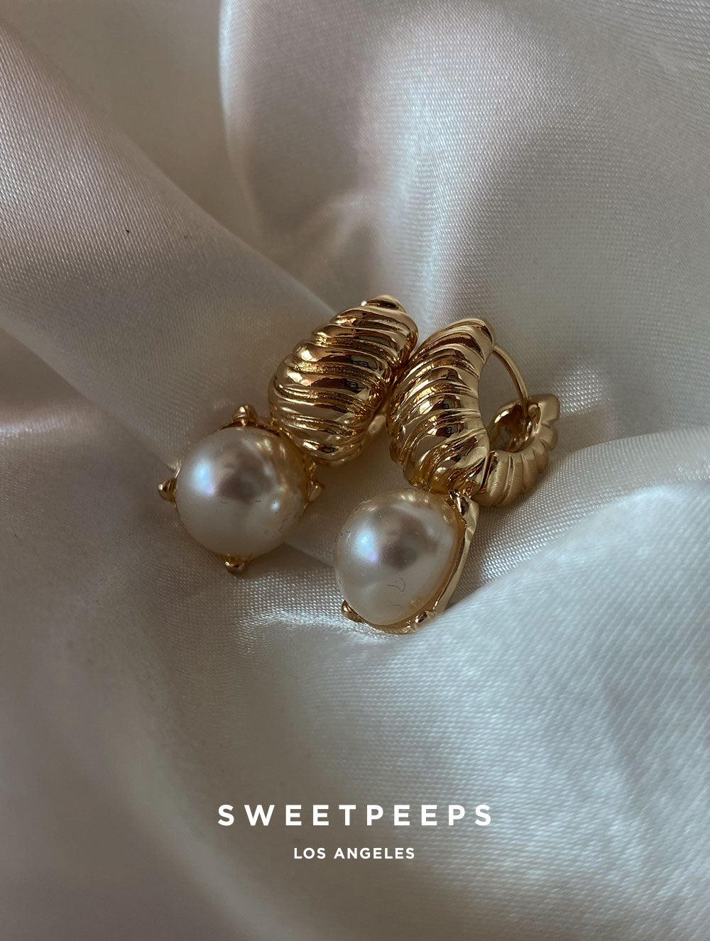 Mireya Croissant Pearl Hoops