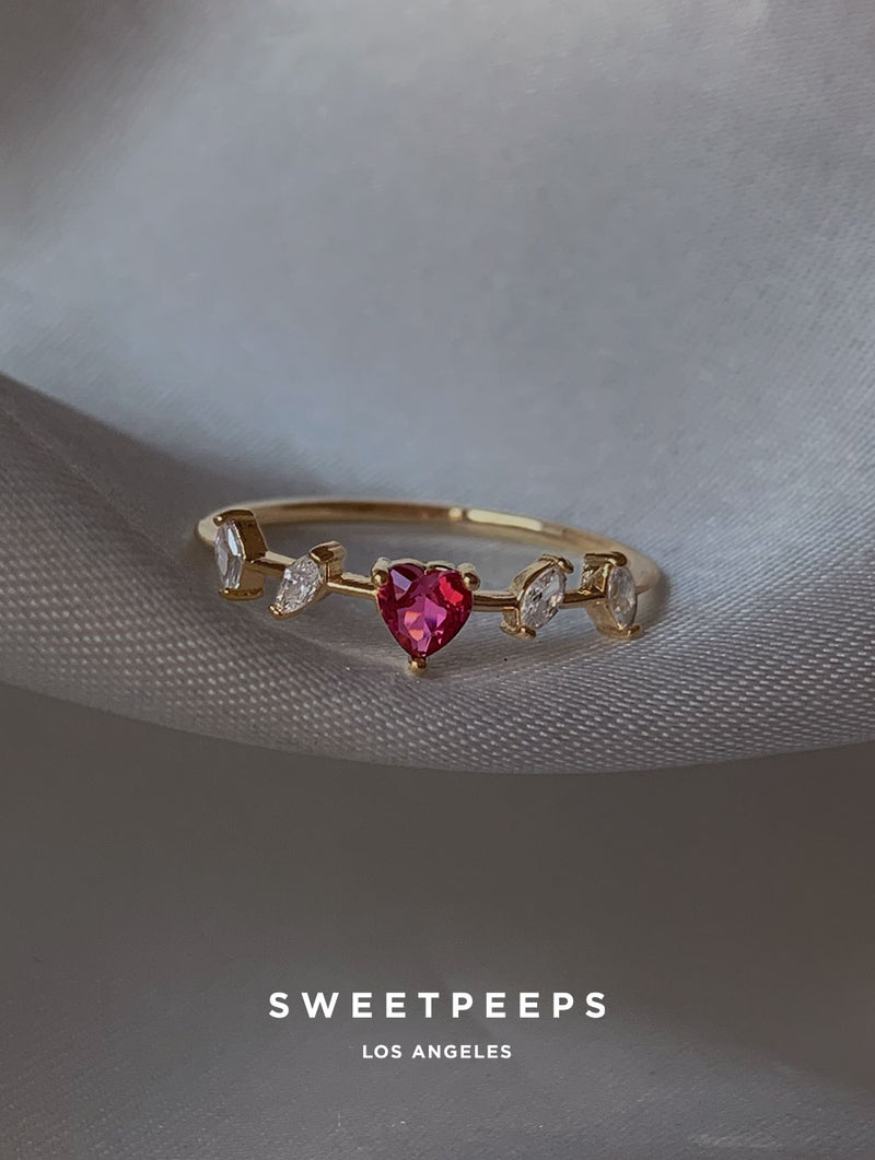 Ashlynn Heart Leaf Ring