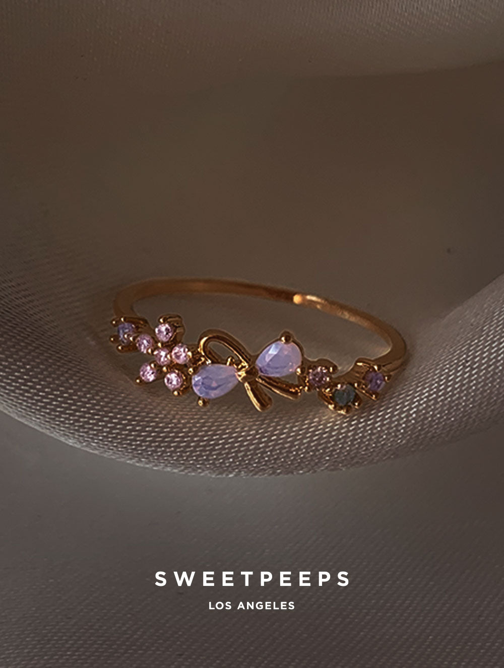 Blanche Bow Ring