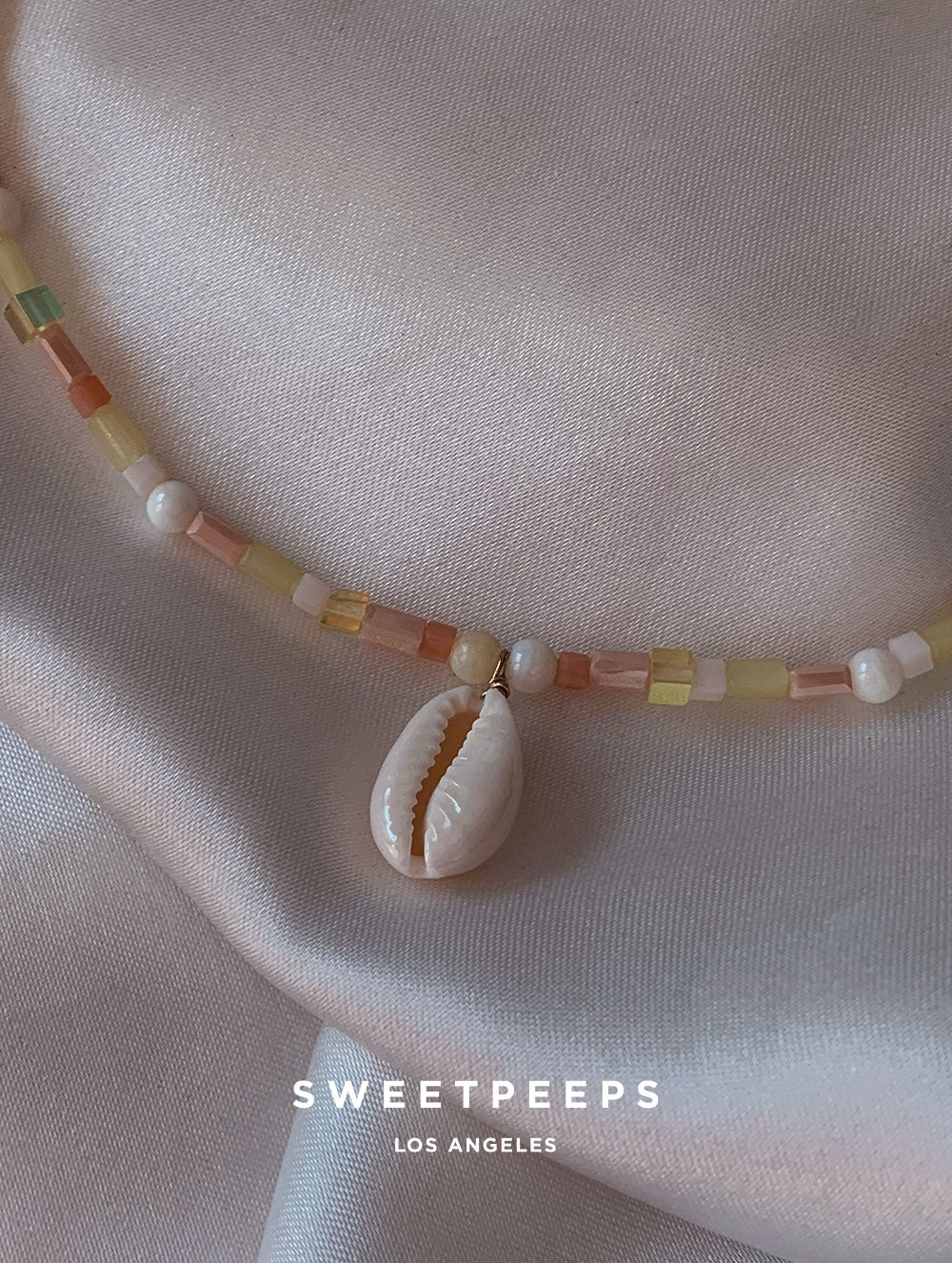 Theodore Conch Beaded Choker