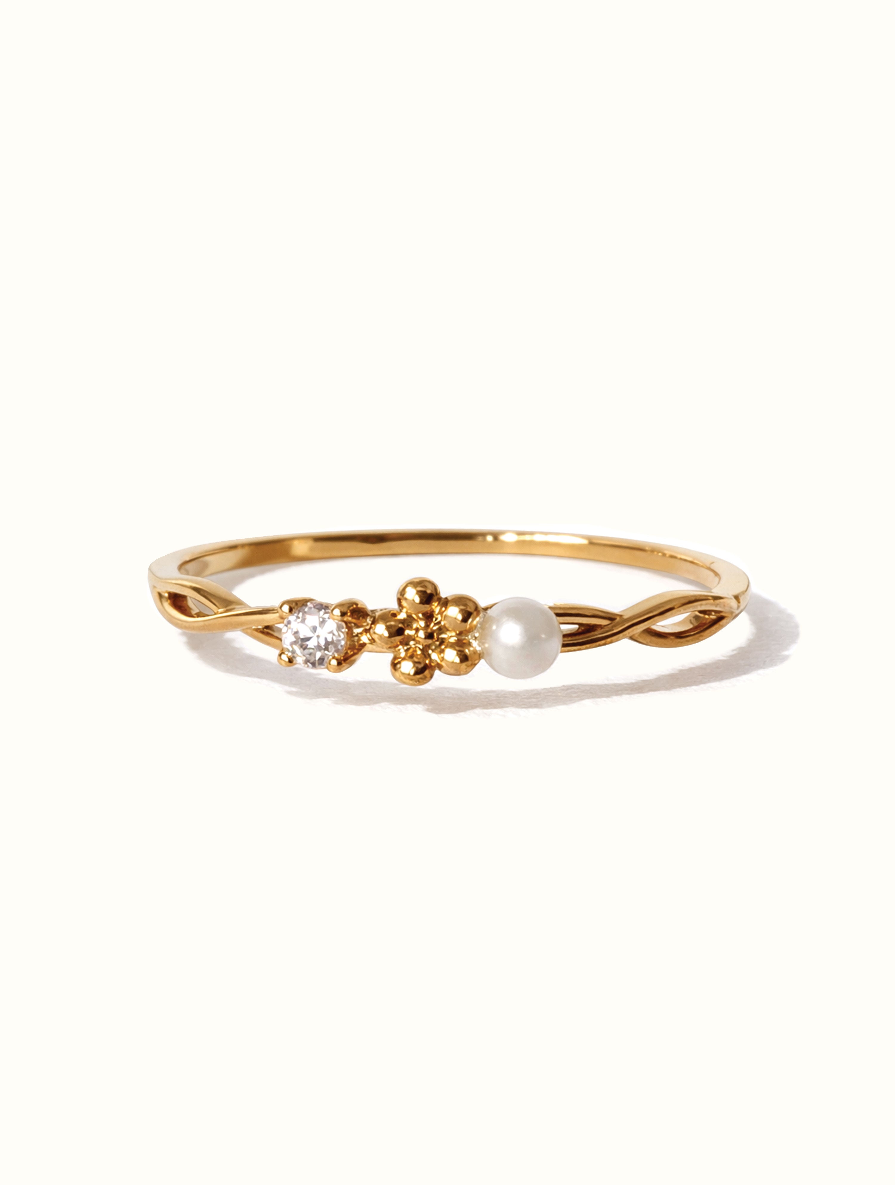 Poppy Pearl Ring