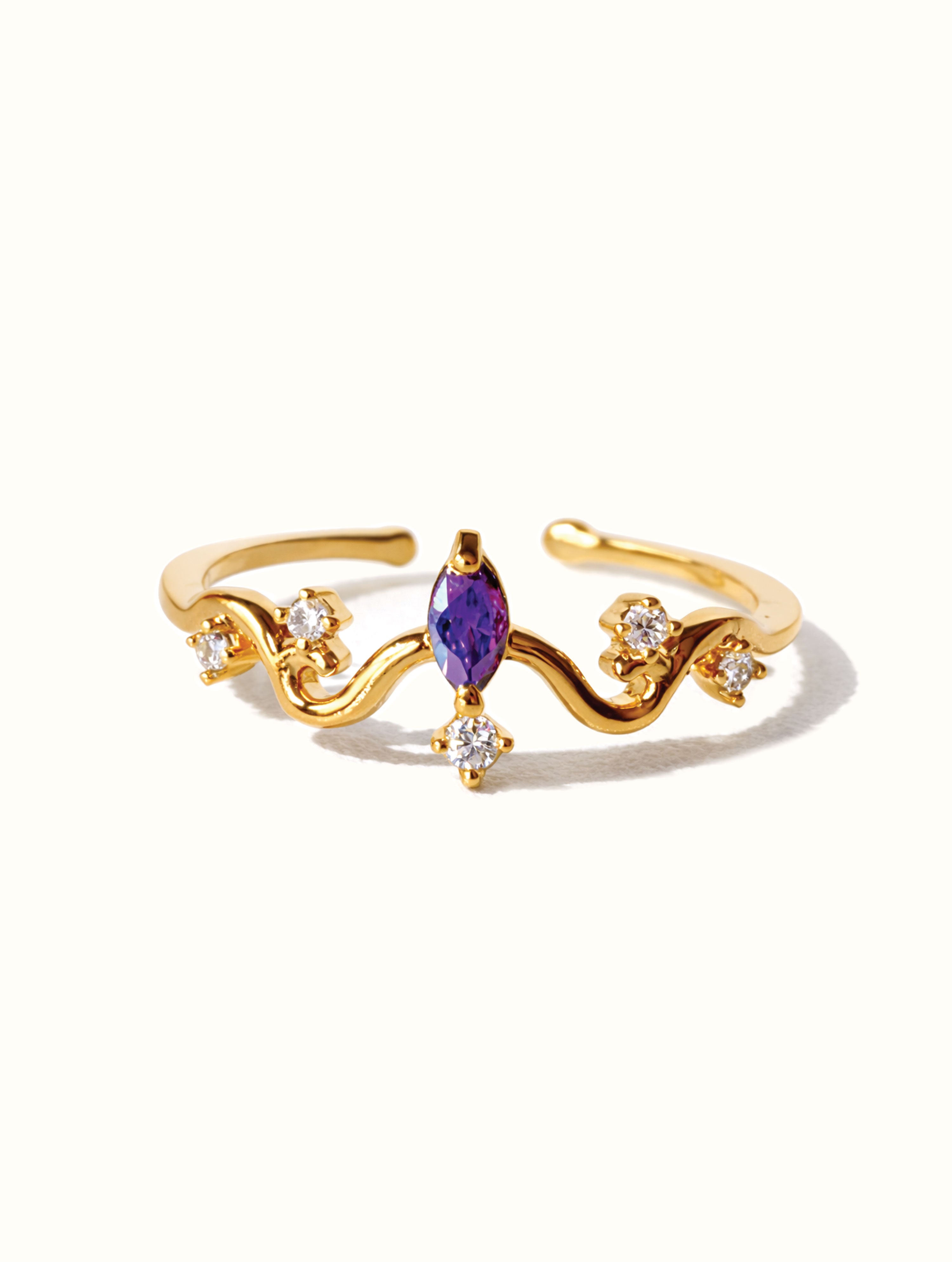 Brea Throne Ring