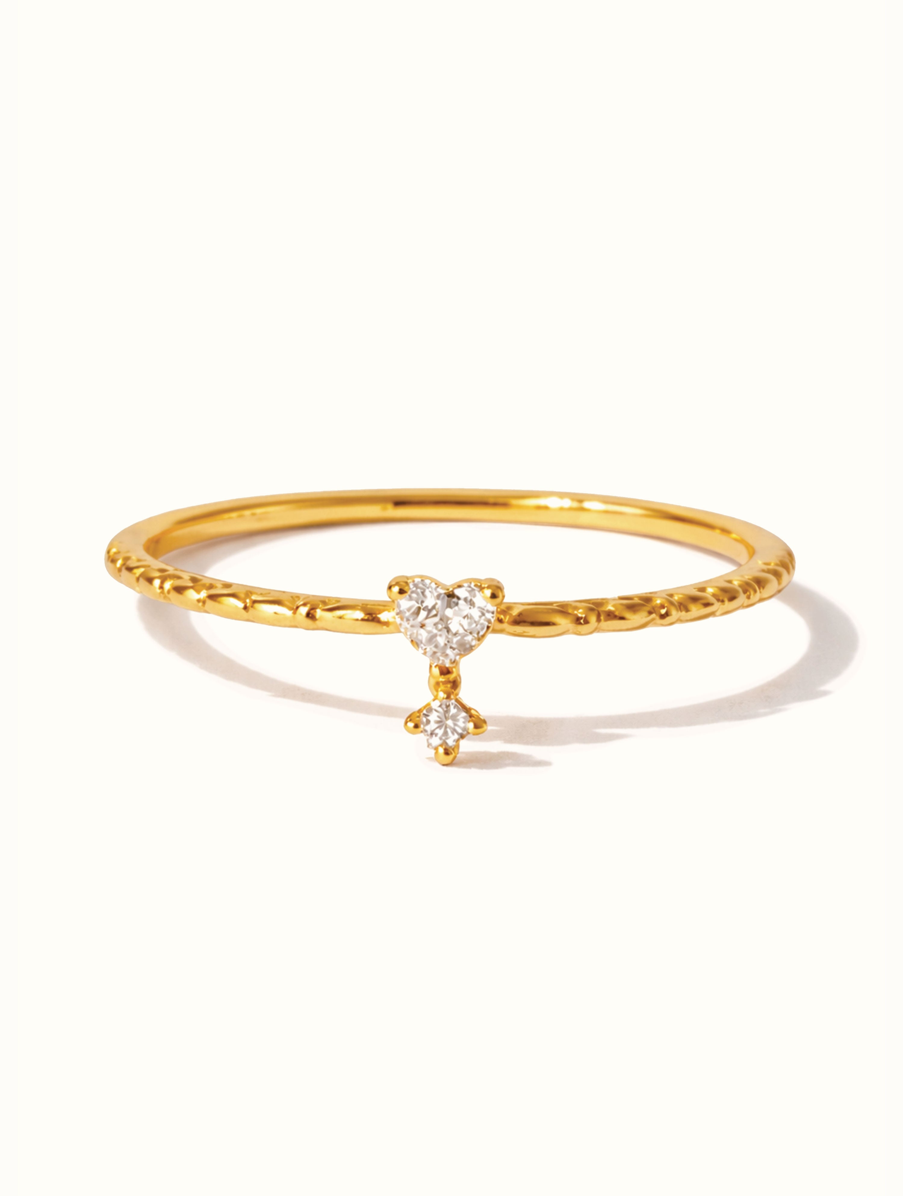 Mariana Delicate Heart Ring