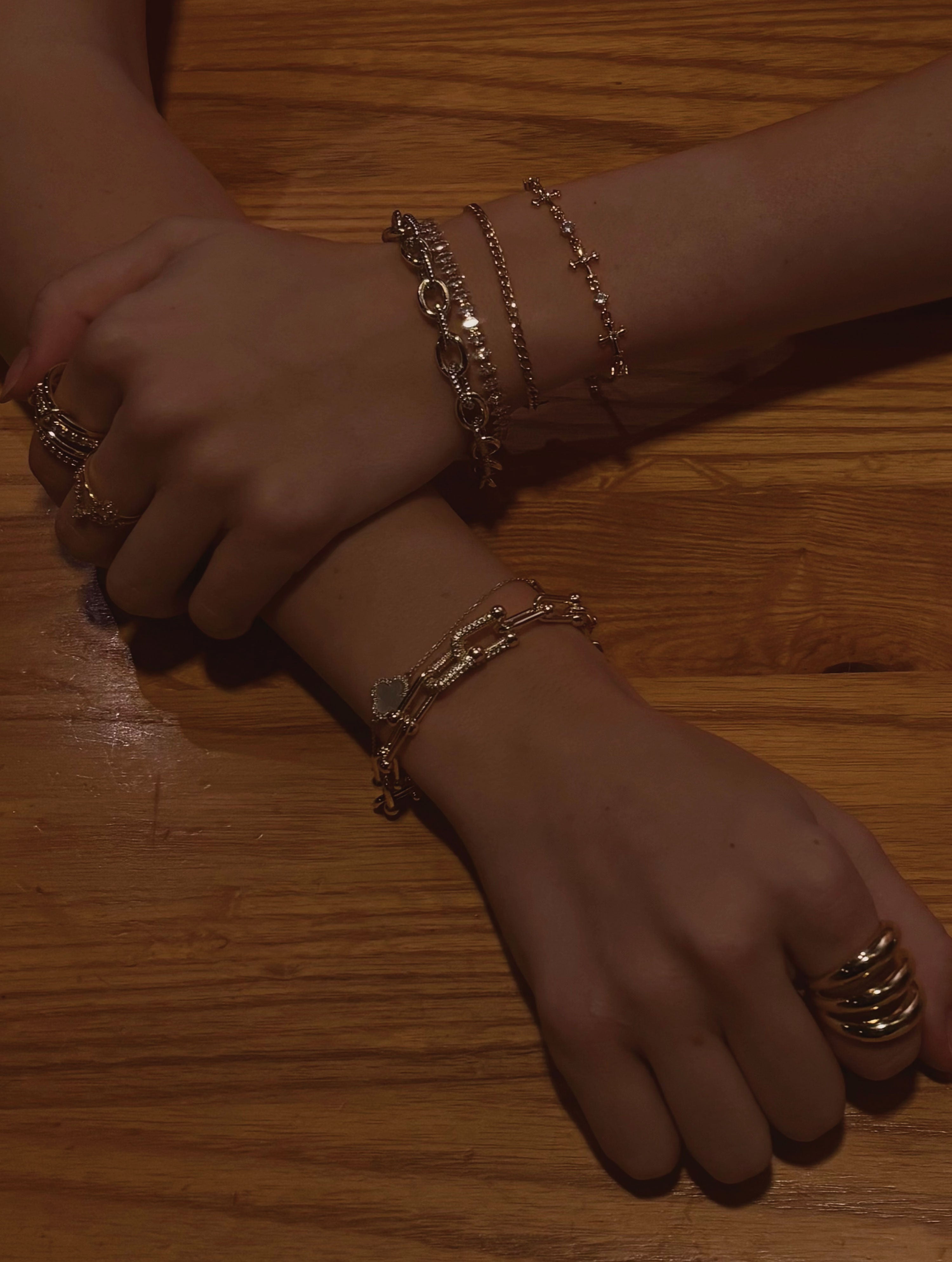 Riven Clover Twin Bracelet