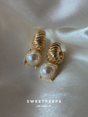 Mireya Croissant Pearl Hoops