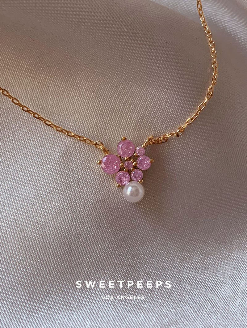 Nola Pink Pearl Necklace