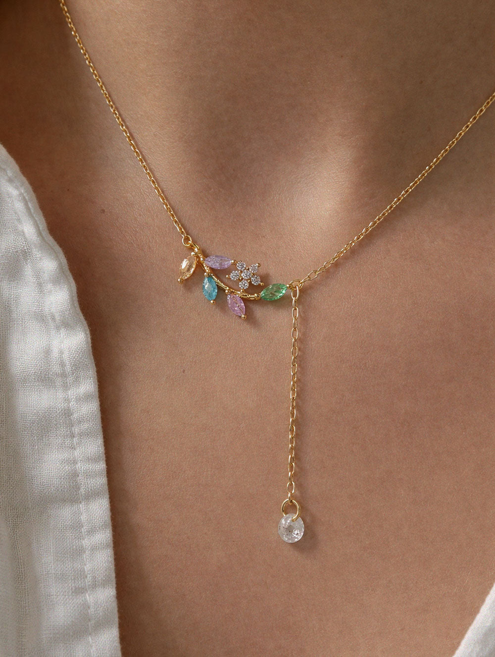 Tristian Dainty Leaf Necklace