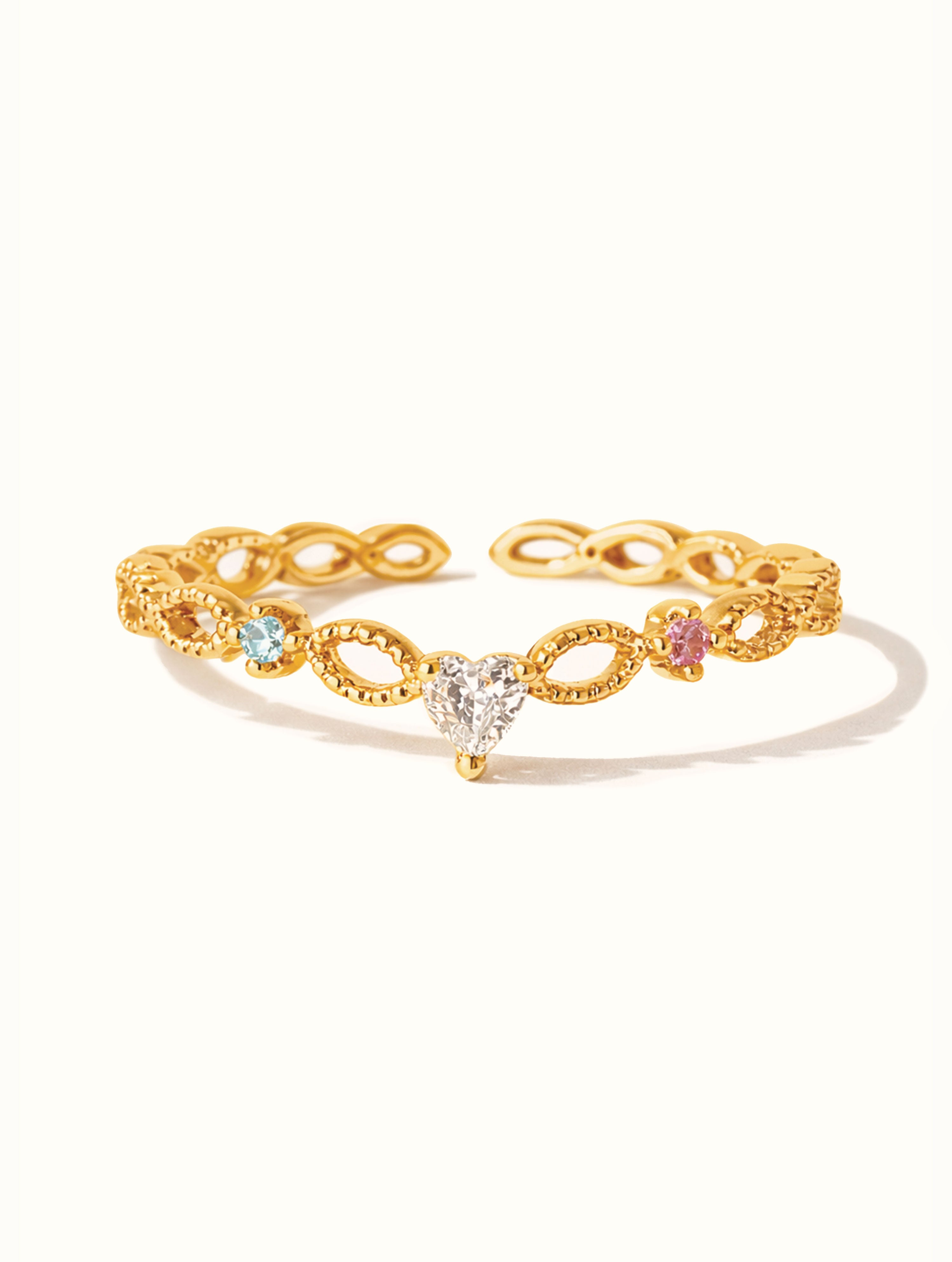 Noella Heart Throne Ring