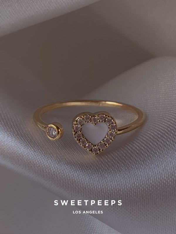 Daphne Ivory Heart Ring