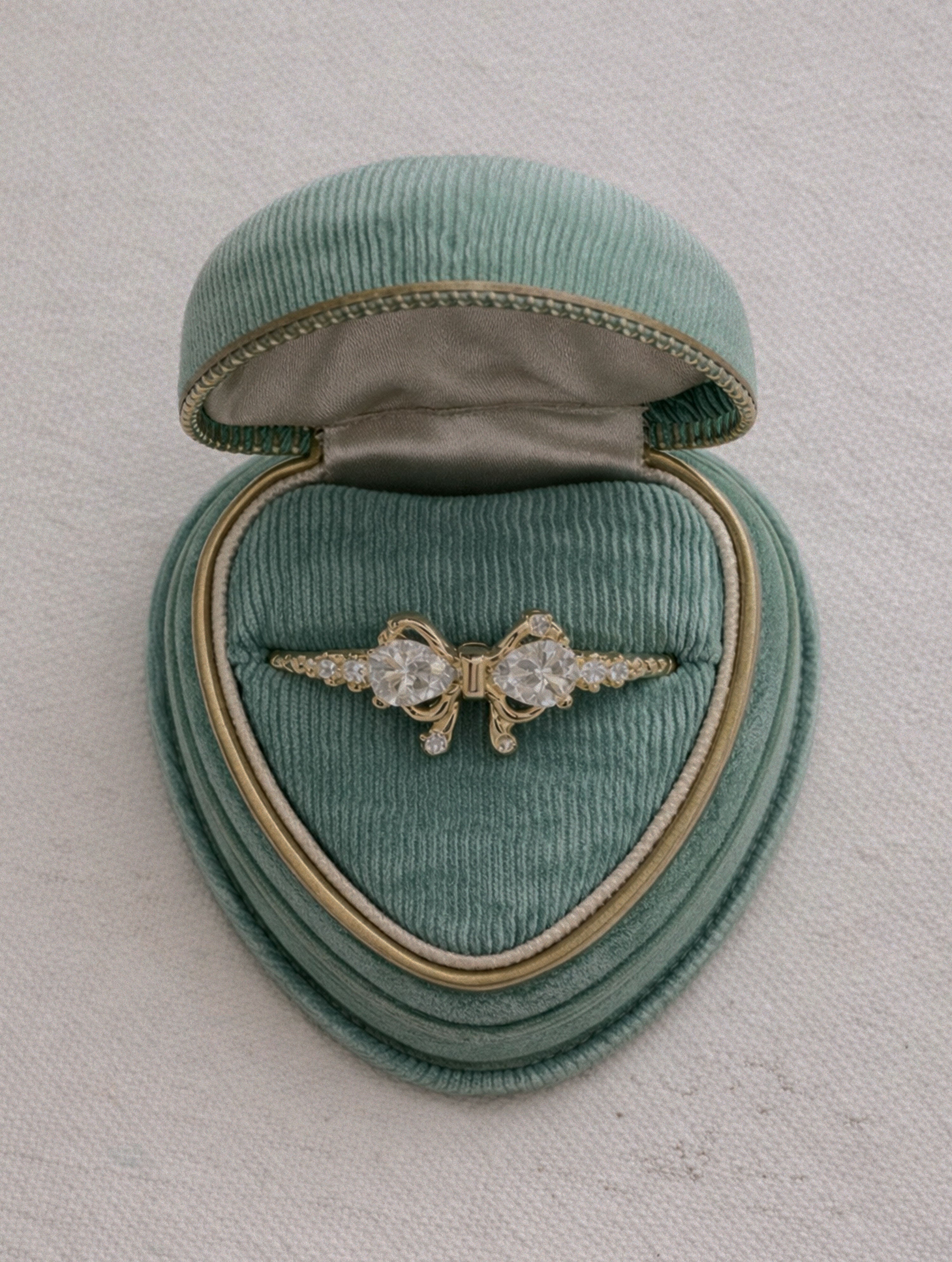 Laurel Bow Ring