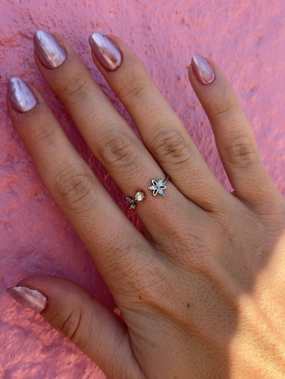 Lilith Teals Petal Ring - Silver