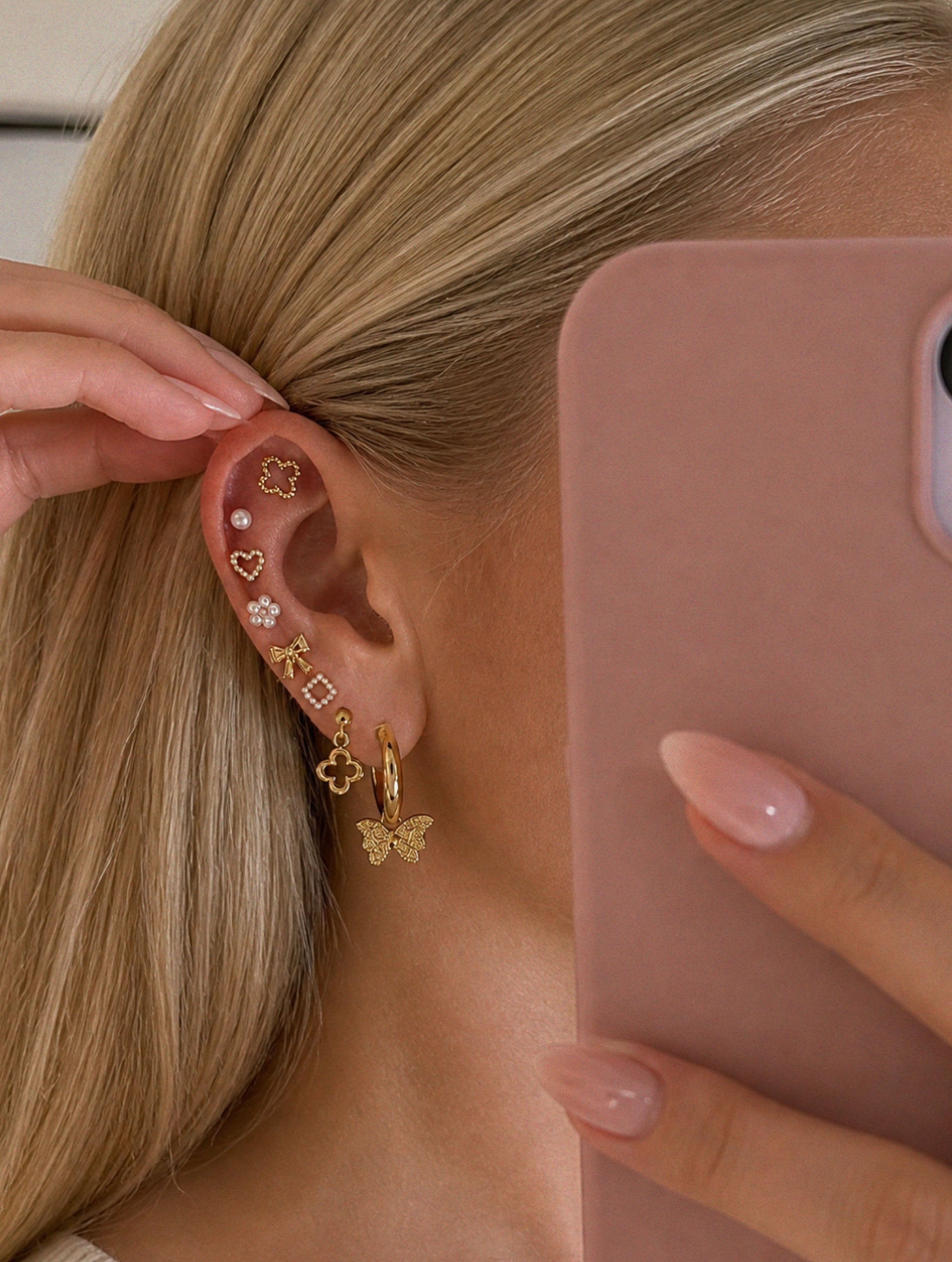 Sweetheart Stud Set