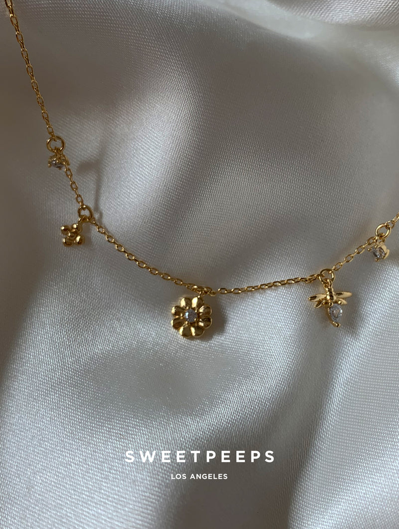 Sunflower Tiny Charm Necklace (bee)