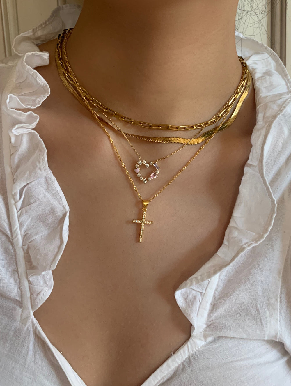【SOFT SEOUL】 soft three heart choker gold SOFT SEOUL】 soft three heart choker gold