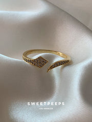 Encrusted Snake Ring (DSR)